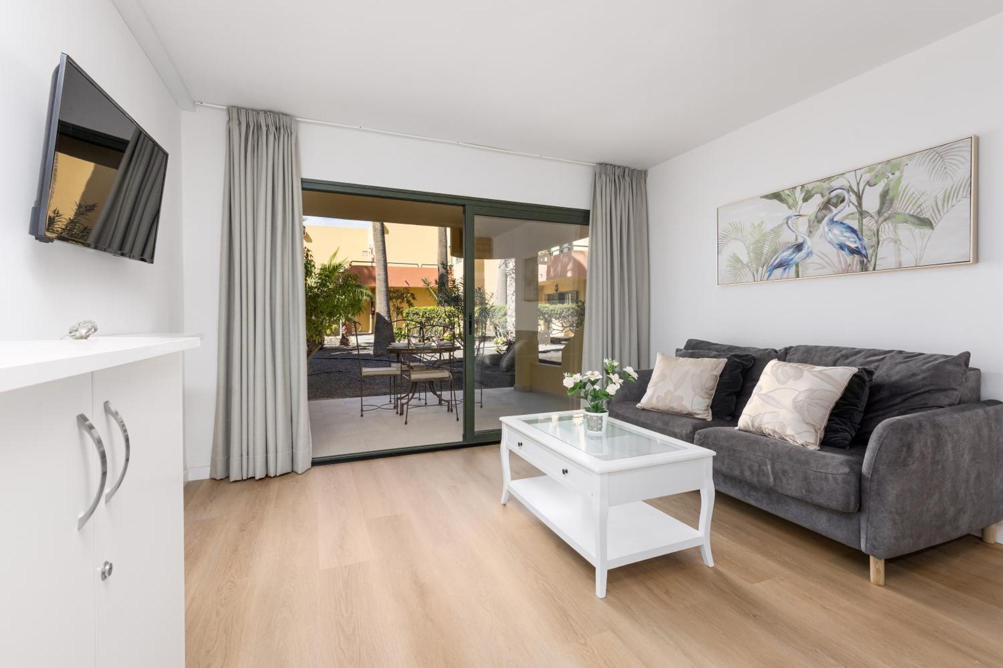 Home2Book Pool & Tennis Court Cozy Apt, Corralejo Buitenkant foto